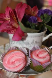 cupcakes-and-flowers